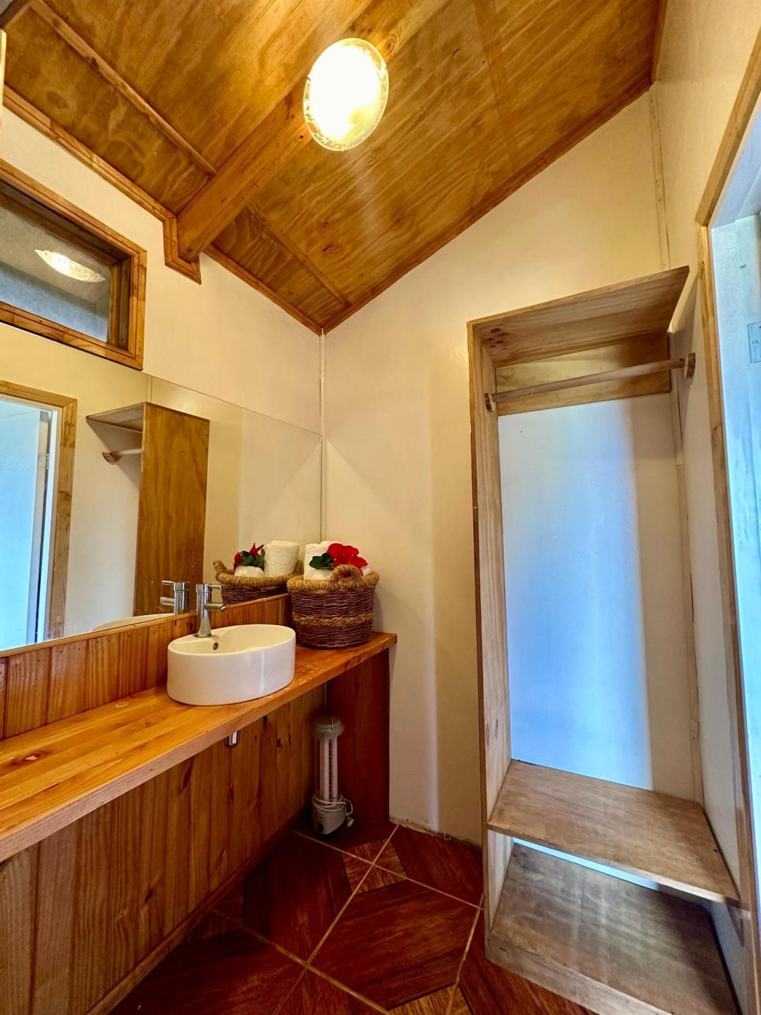 Paraiso Sunset Bungalows Hanga Roa Ngoại thất bức ảnh