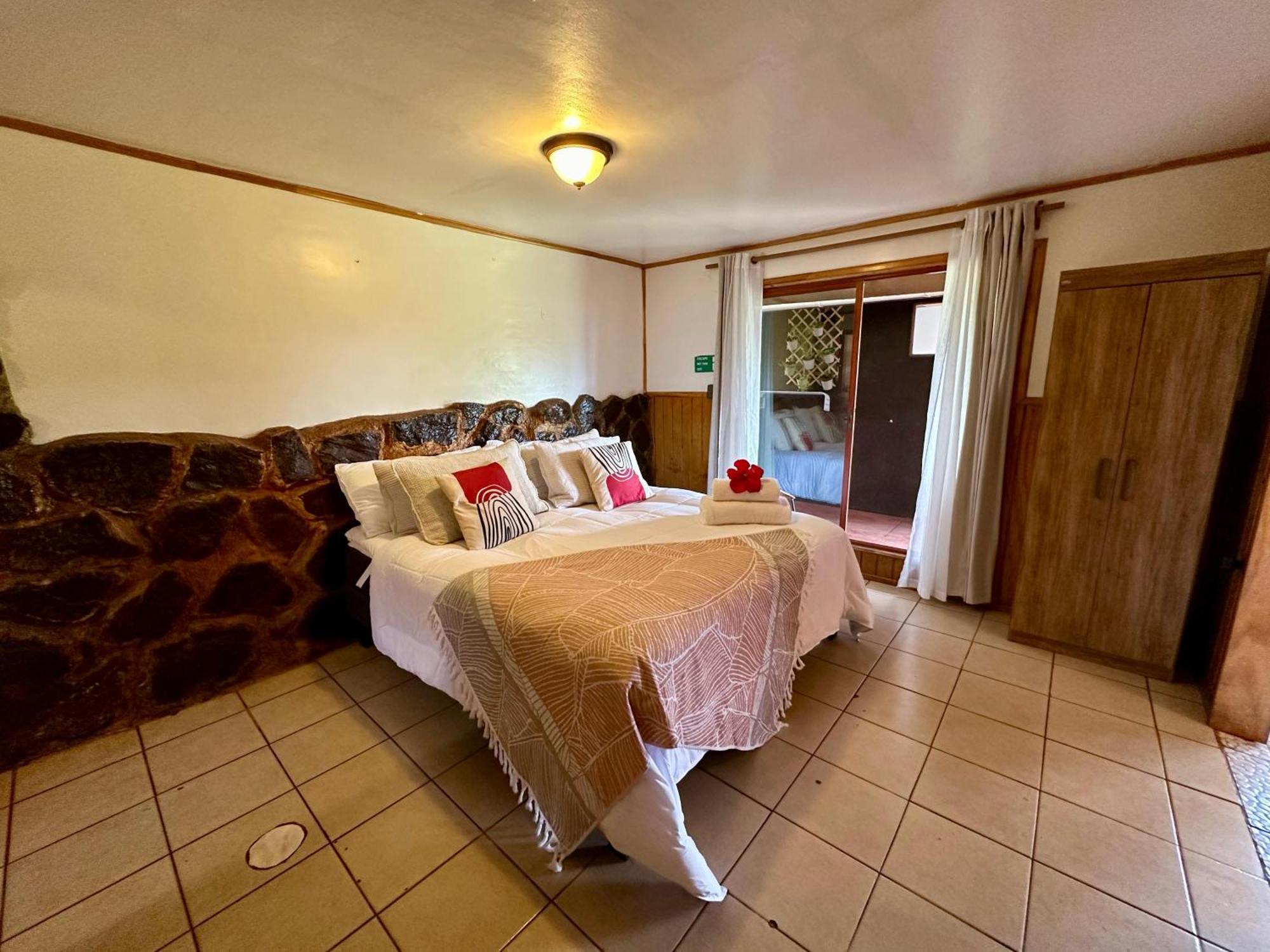 Paraiso Sunset Bungalows Hanga Roa Ngoại thất bức ảnh